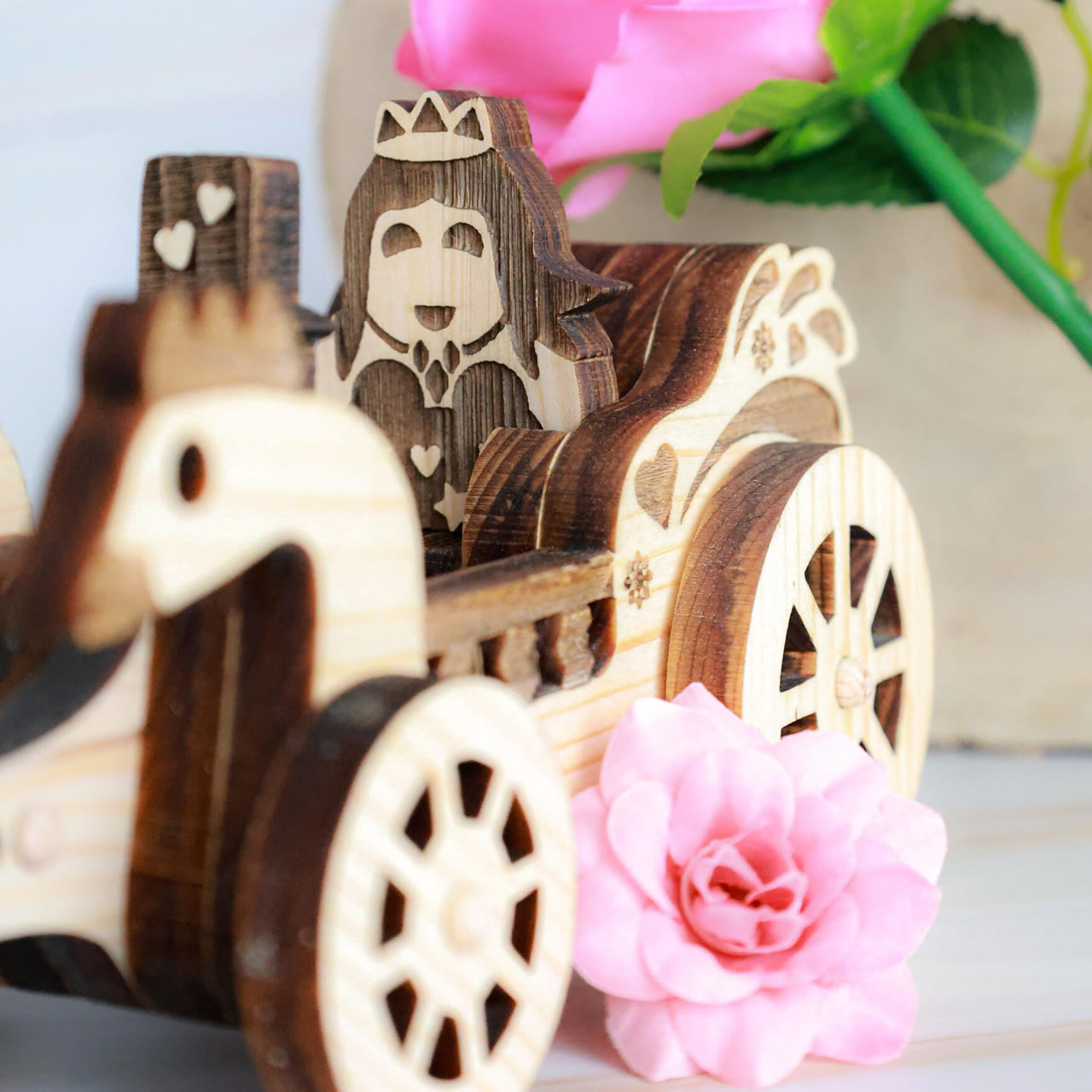 Le Carrosse Royal <br />Collection : Le Village Médiéval<br />[Photographie : L'yriséa Photographe]